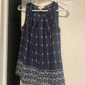 Flowy tank top with patterns